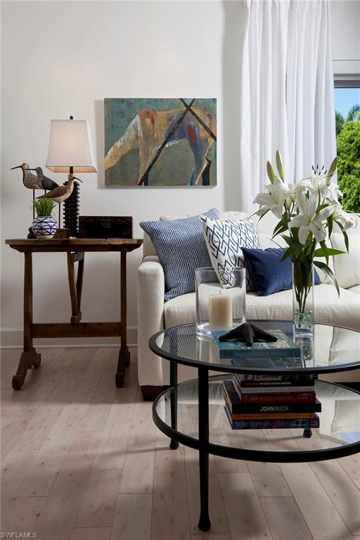 BAY TERRACE - Residential