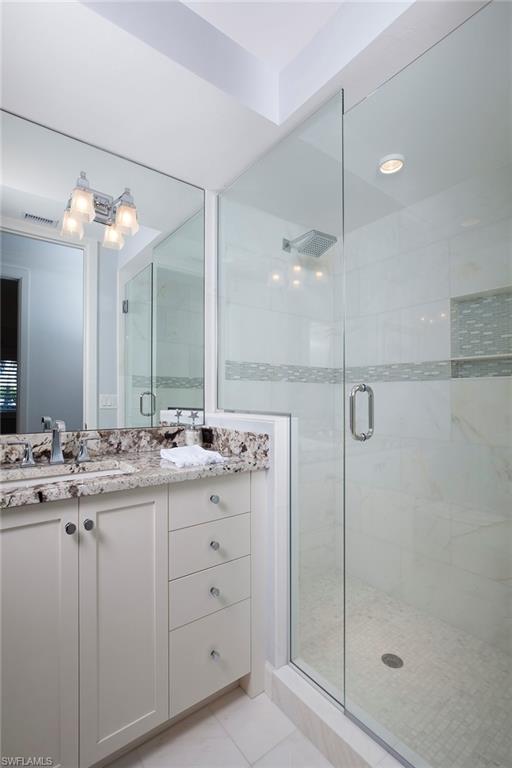 BAY TERRACE - Residential