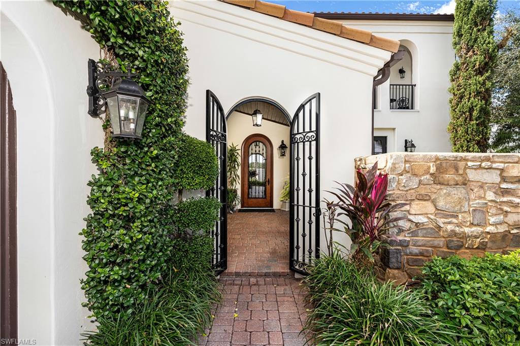 LUCARNO - Residential