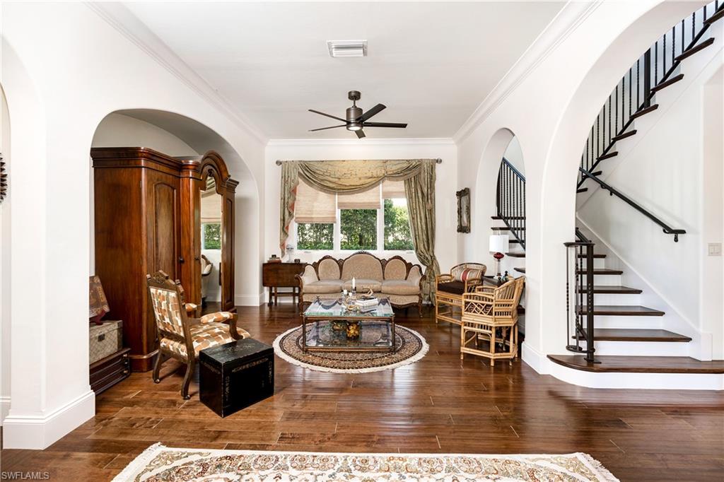 LUCARNO - Residential