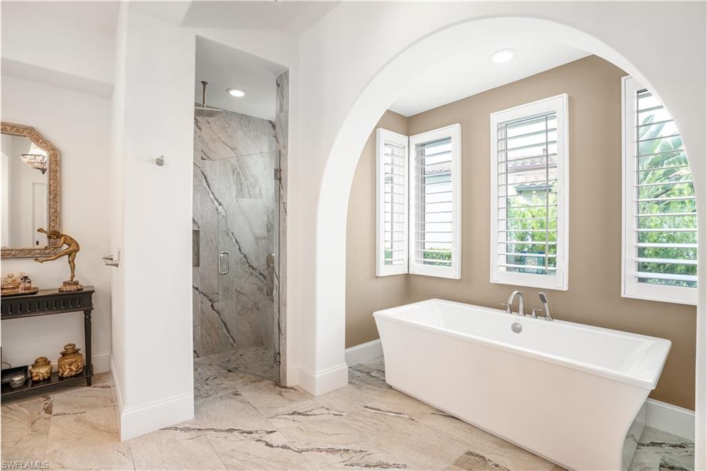 LUCARNO - Residential