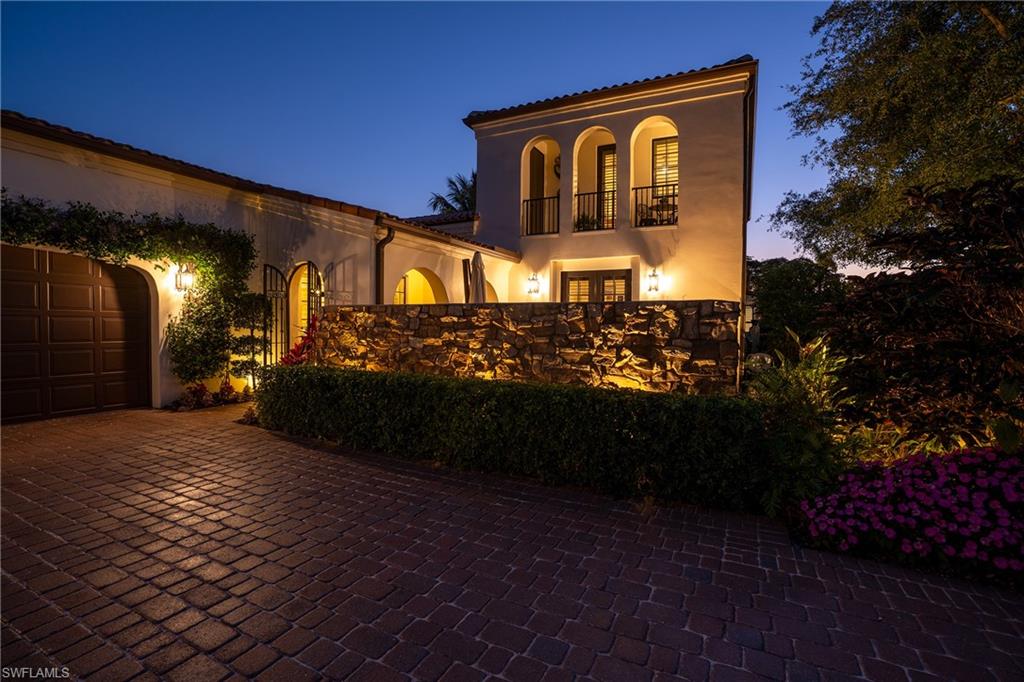 LUCARNO - Residential