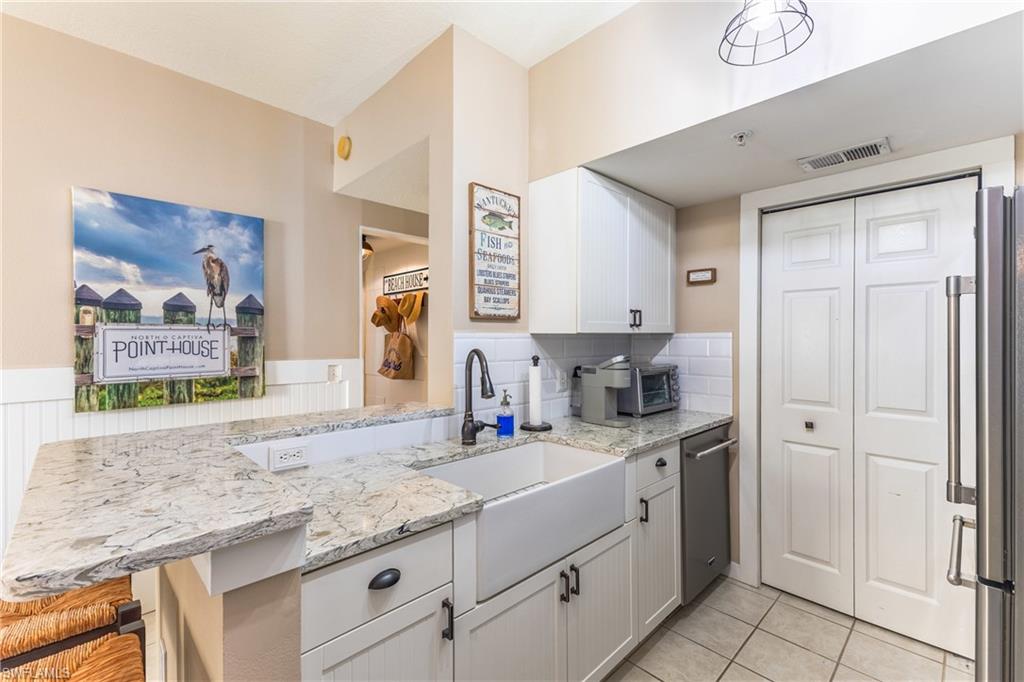 BEACH WALK CONDO - Residential Lease