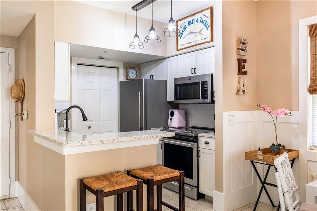 BEACH WALK CONDO - Residential Lease