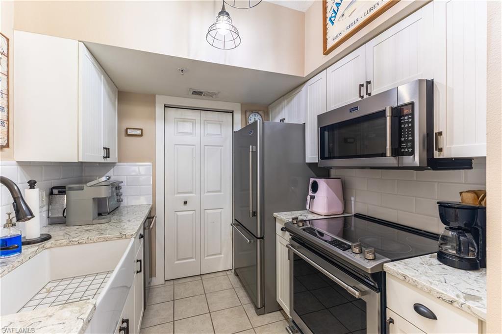 BEACH WALK CONDO - Residential Lease