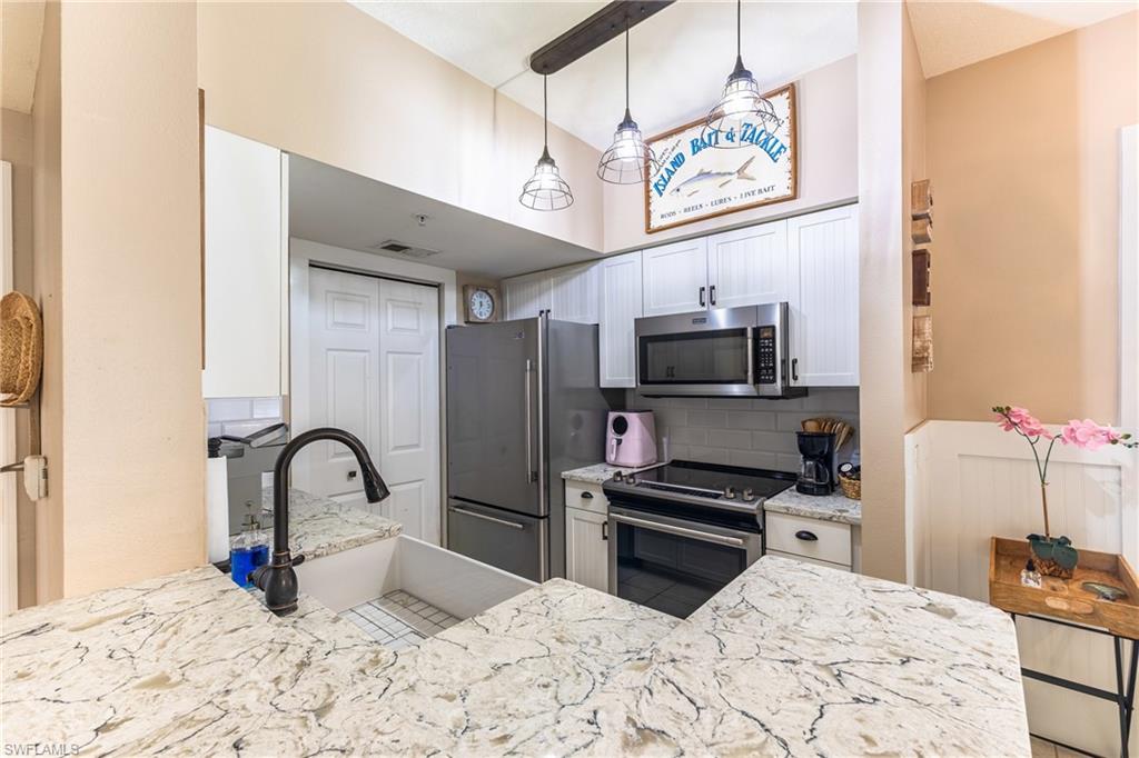 BEACH WALK CONDO - Residential Lease