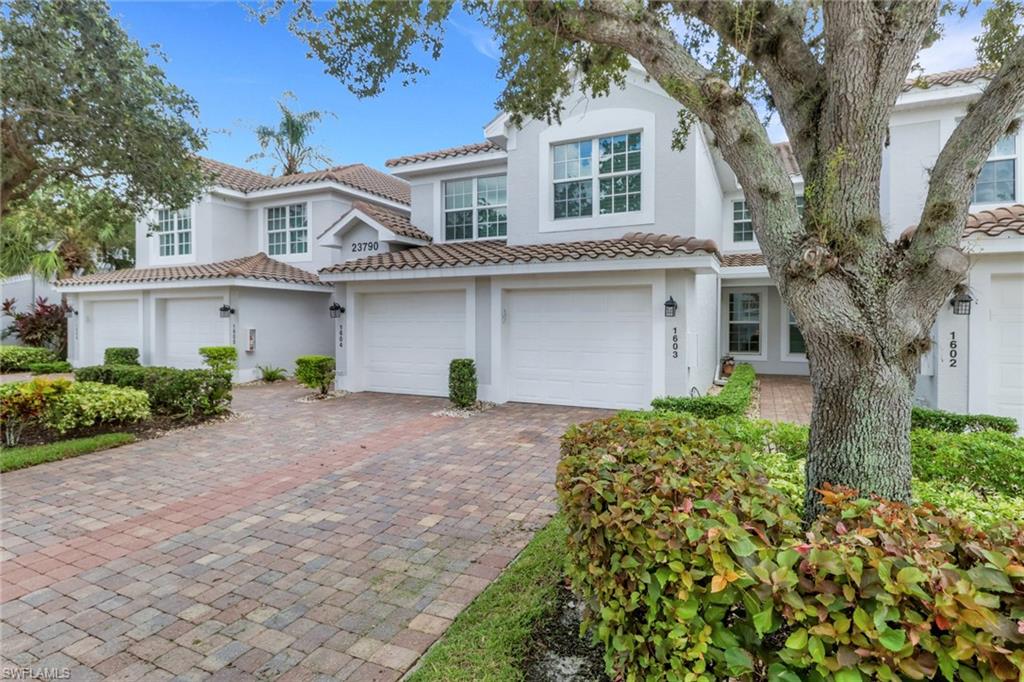 HIDDEN LAKES - Residential