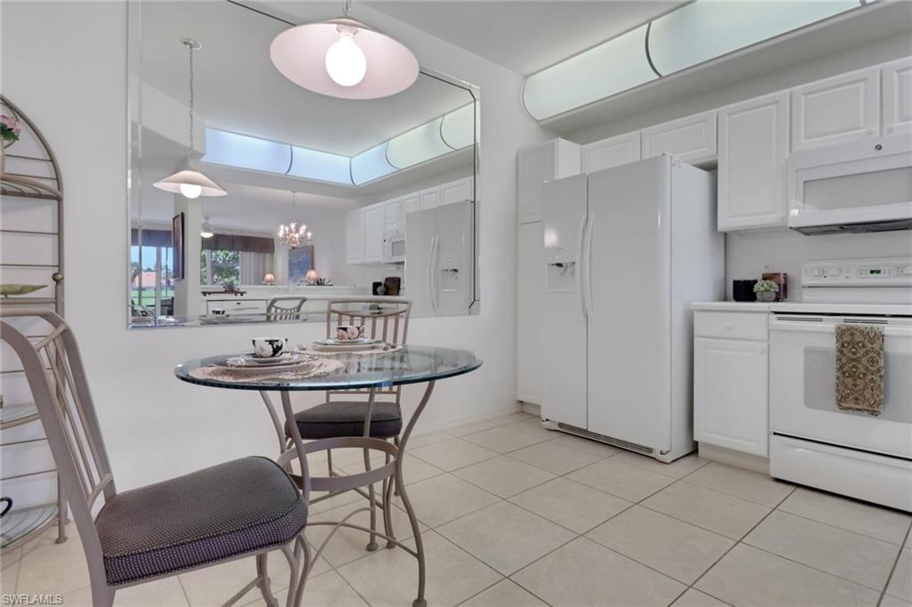 HIDDEN LAKES - Residential