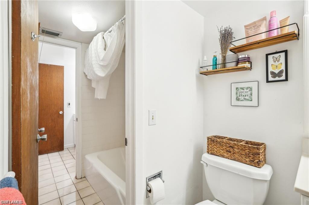 LAKEWOOD - Residential Lease