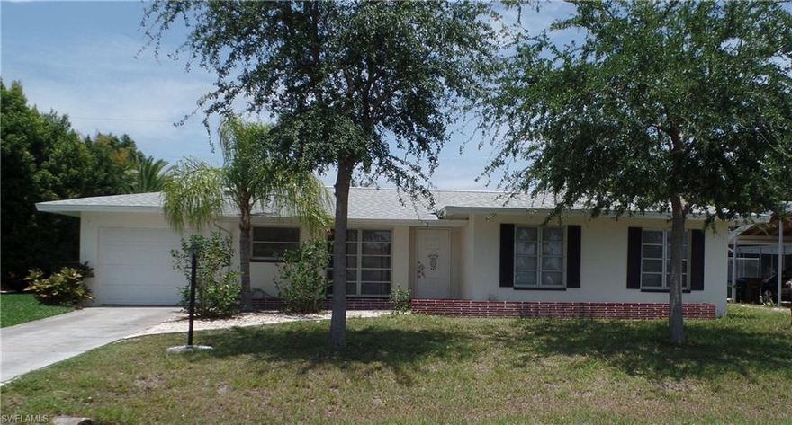 Great home in quiet neighborhood . This home has been updated and redesigned with great open feeling. Great remodeled kitchen, with new Stainless Appliances,Solid surface counter tops, ceramic drop in sink, Ceramic back splash & recessed lighting. This 3/2/1 home has been turned into open flowing floor plan with Family room, Dining area & kitchen & snack bar all adjacent to each other. Florida room is just off Family Room which isn't counted in square footage, there is window AC unit to help cool this expansive extra space. The 3 ton ac unit was just added in 2015. Large fenced in back yard is perfect place to add your own pool. New appliance & AC unit warranties convey to new owners.