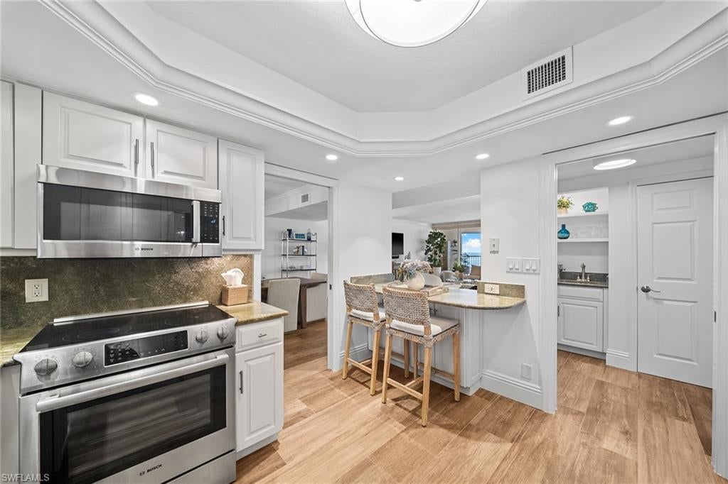 4051 Gulf Shore BLVD N 1003