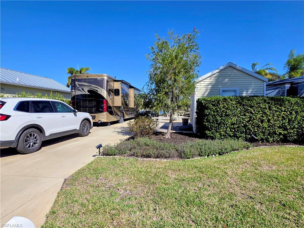 RIVERBEND MOTORCOACH RESORT - Land