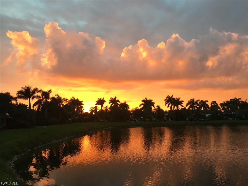 RIVERBEND MOTORCOACH RESORT - Land