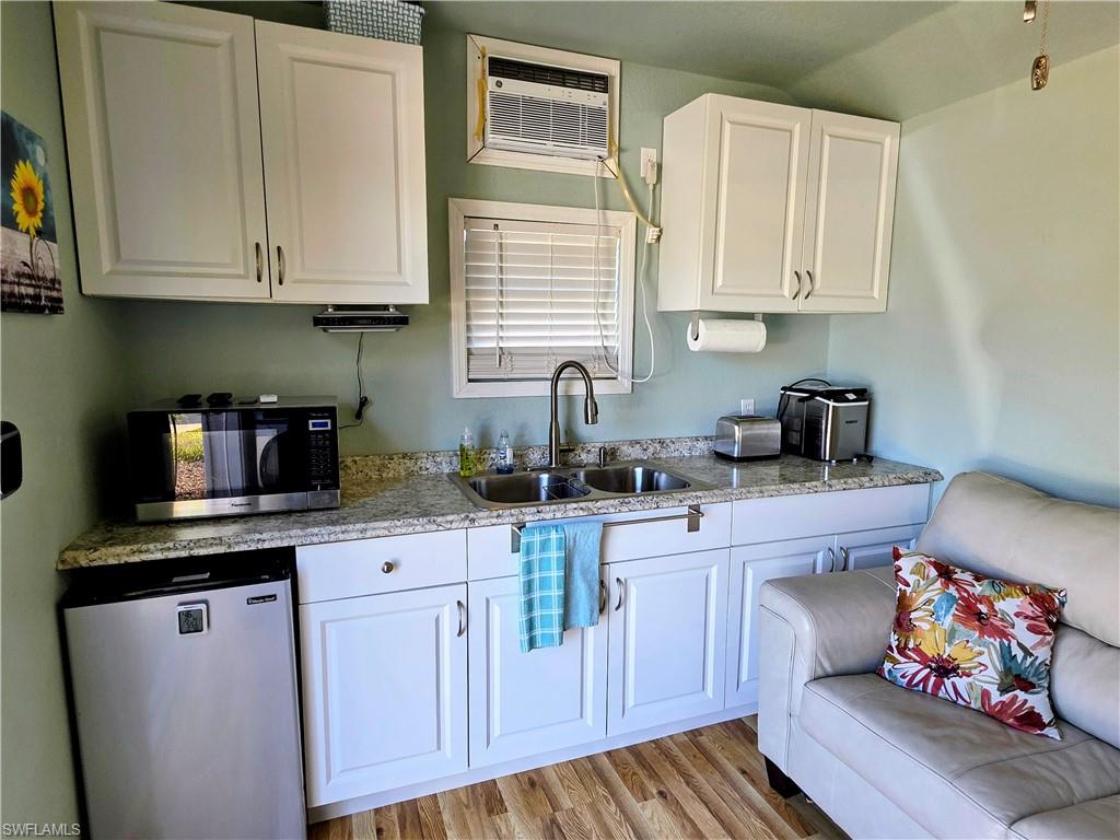 RIVERBEND MOTORCOACH RESORT - Land