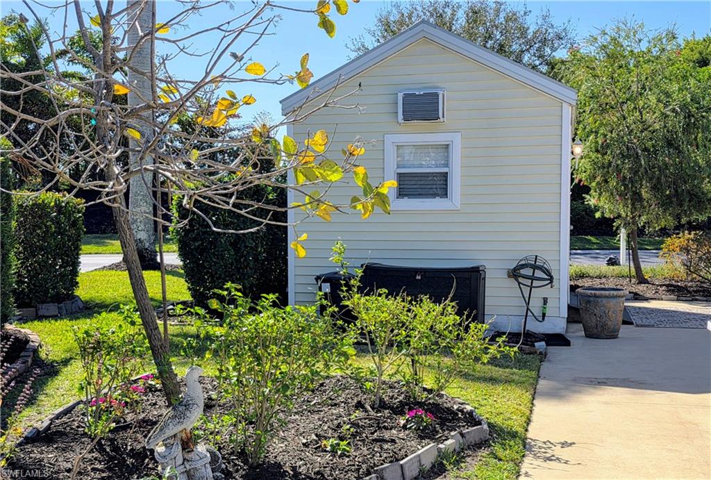 RIVERBEND MOTORCOACH RESORT - Land