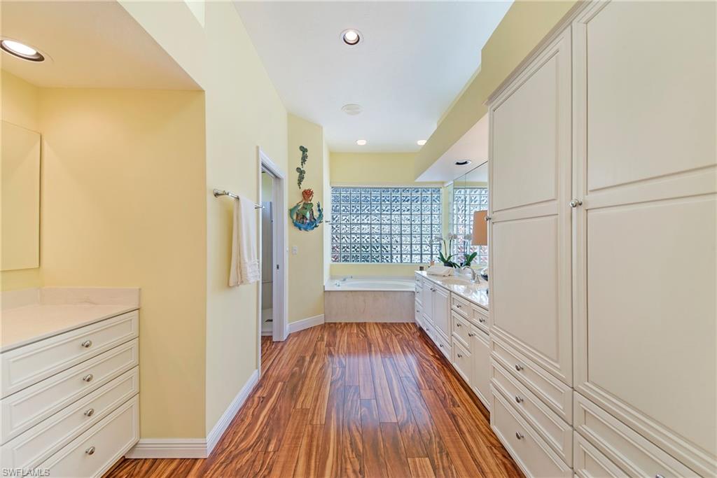 EAGLE RIDGE - Residential