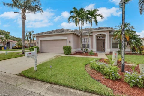 Photo of 13060 Silver Sands DR, FORT MYERS, FL 33913 (MLS # 226028474)
