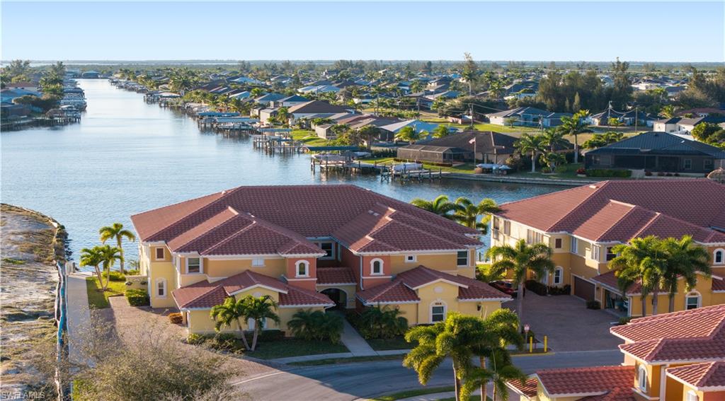 BLUE WATER - Residential