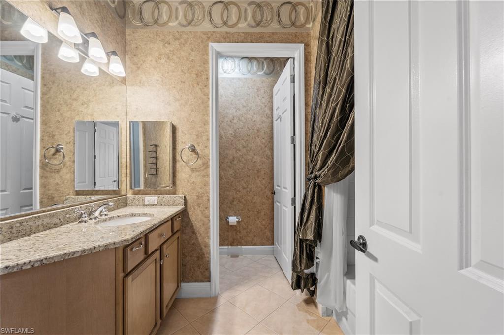 BLUE WATER - Residential