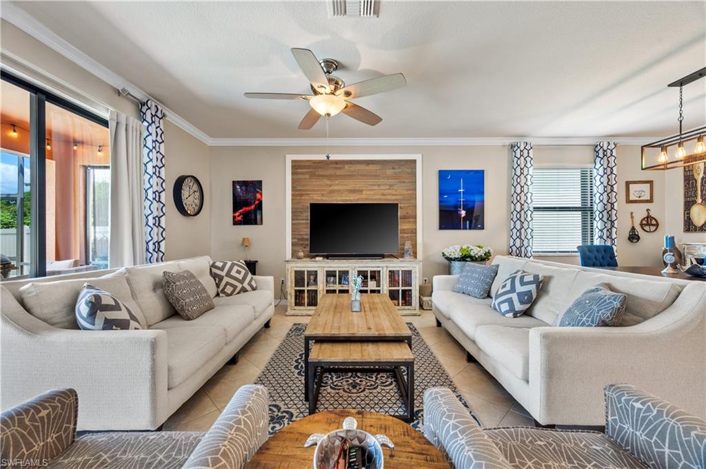 PROMENADE WEST - Residential