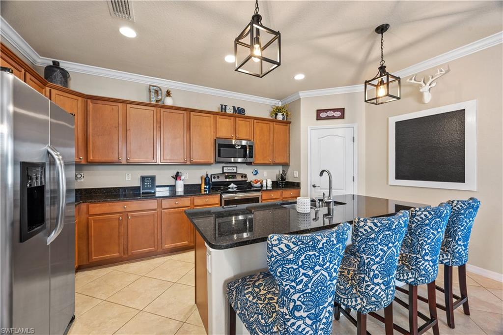 PROMENADE WEST - Residential