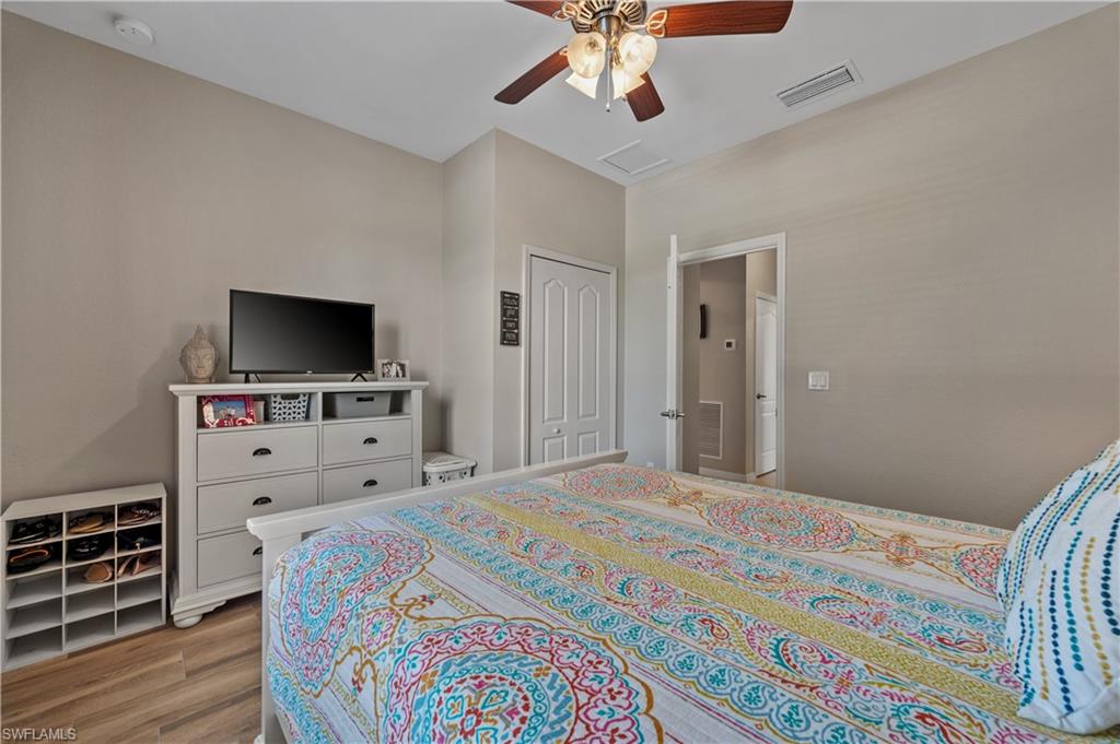 PROMENADE WEST - Residential