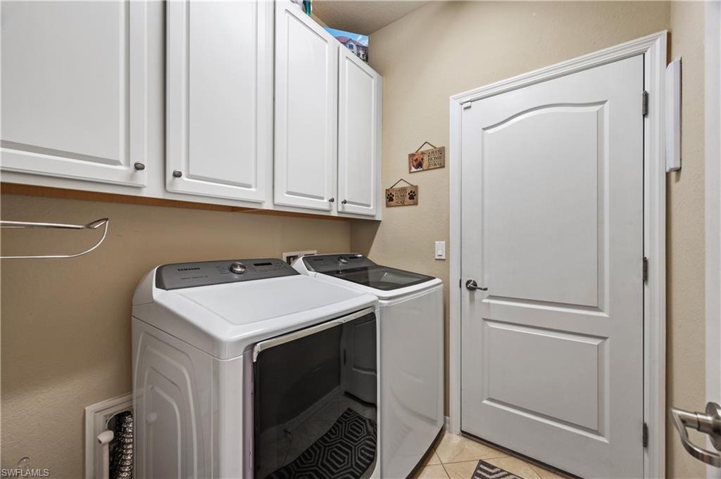 PROMENADE WEST - Residential