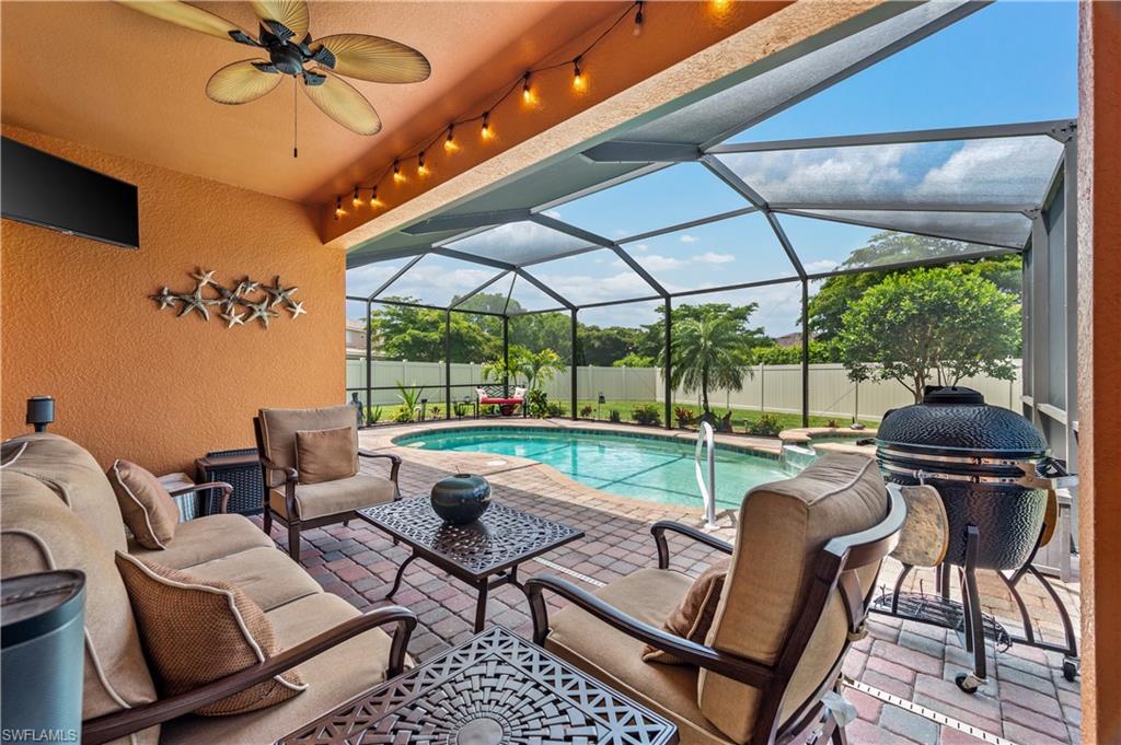 PROMENADE WEST - Residential