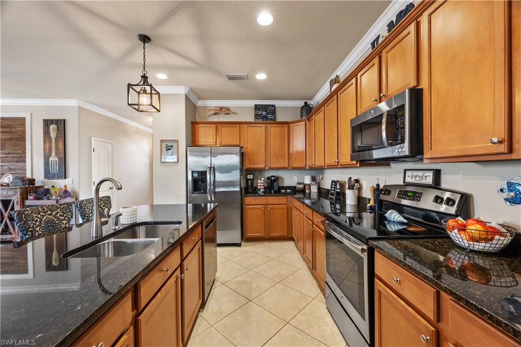 PROMENADE WEST - Residential