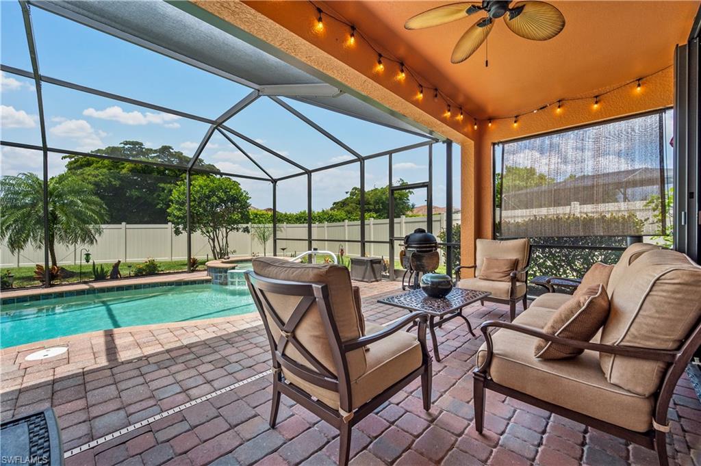 PROMENADE WEST - Residential