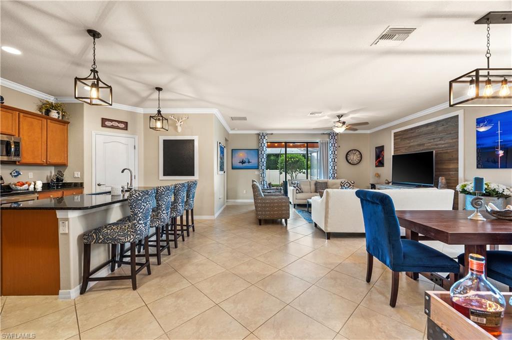 PROMENADE WEST - Residential