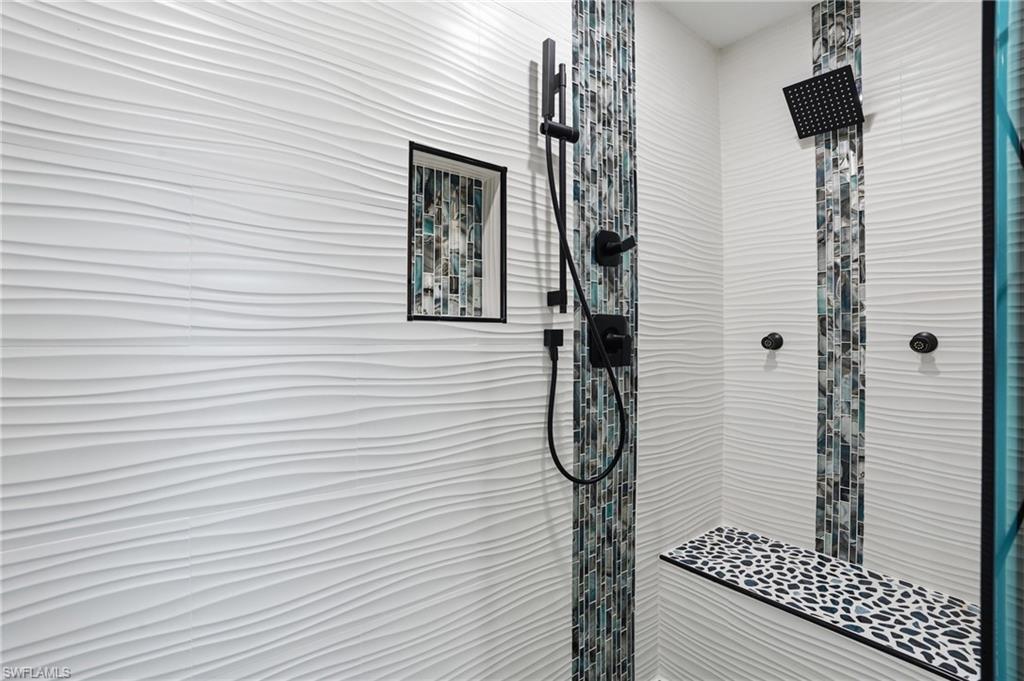 CORAL CAY CONDO - Residential