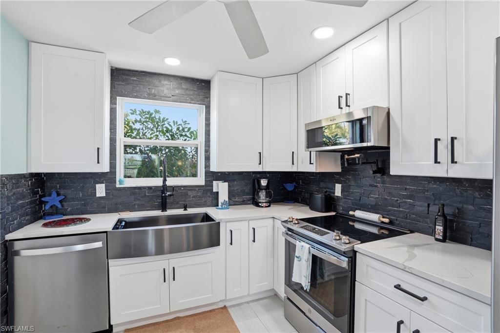 CORAL CAY CONDO - Residential