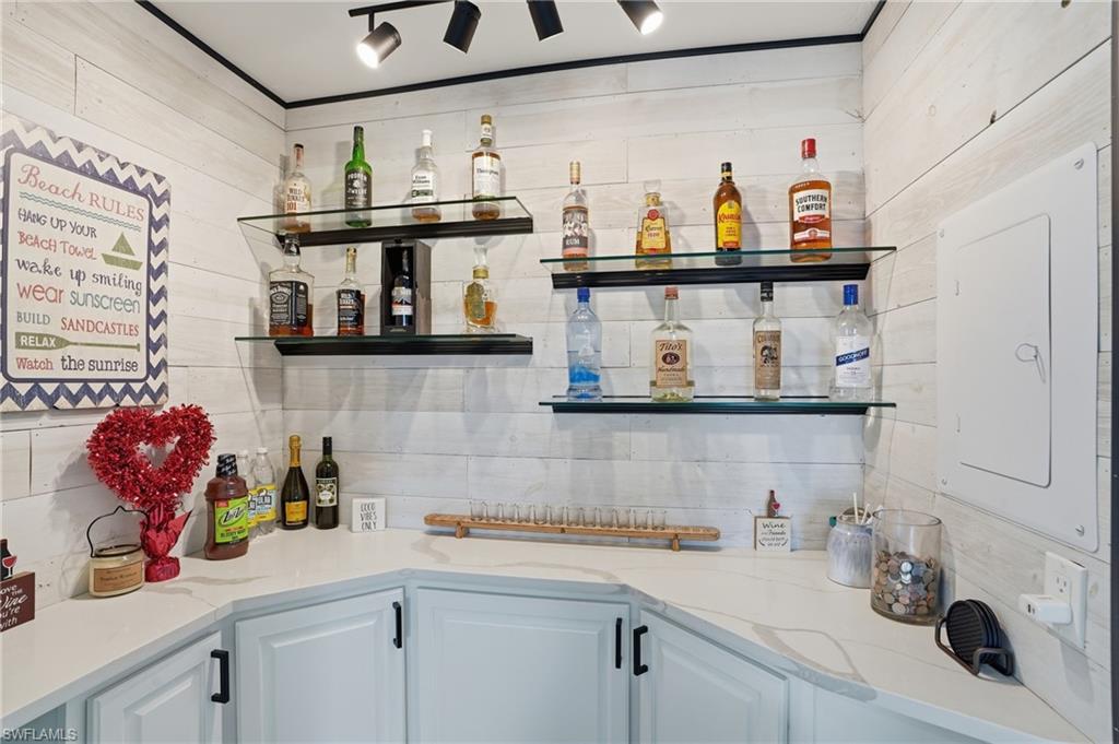 CORAL CAY CONDO - Residential