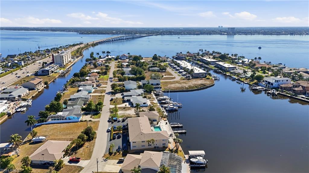 CORAL CAY CONDO - Residential