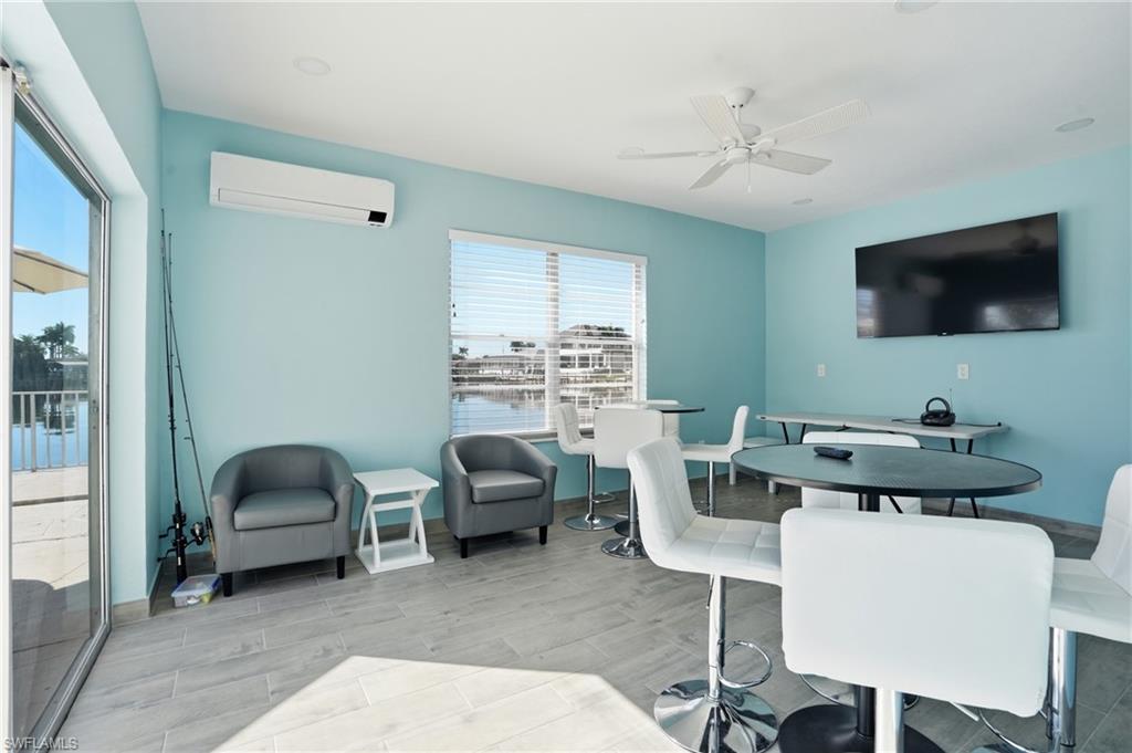 CORAL CAY CONDO - Residential