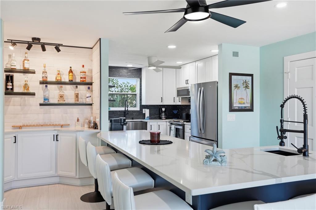 CORAL CAY CONDO - Residential