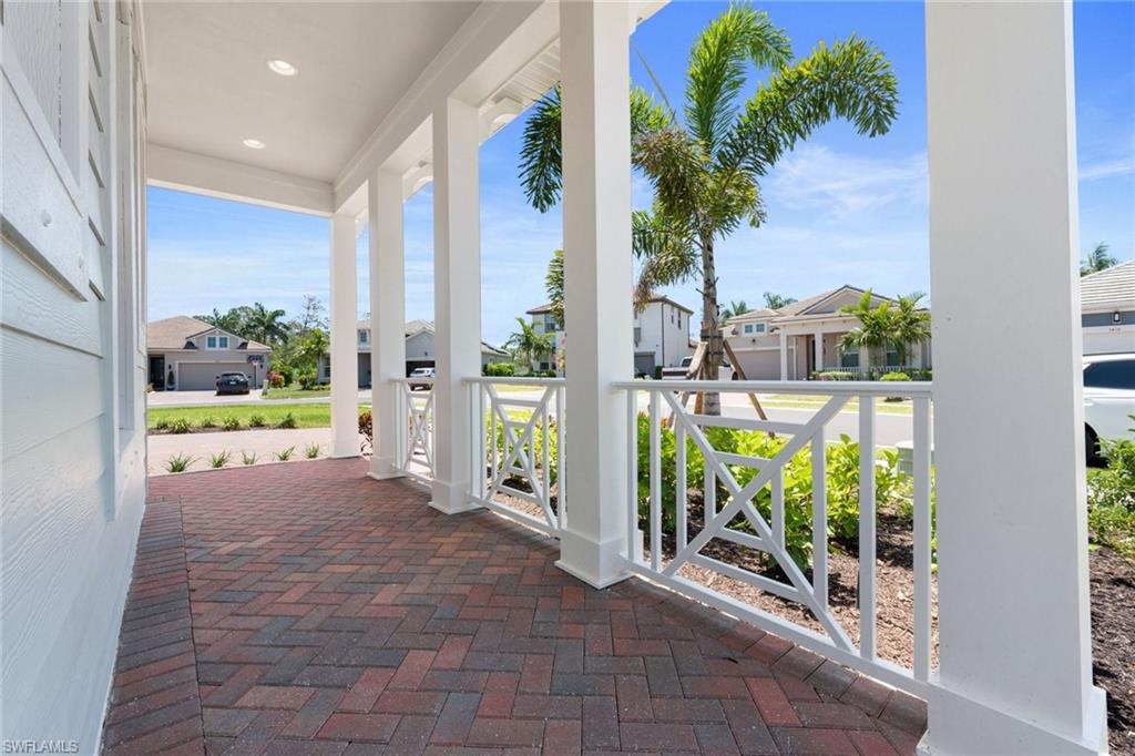 COMPASS LANDING - Residential