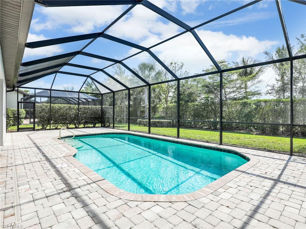 CAMDEN LAKES - Residential