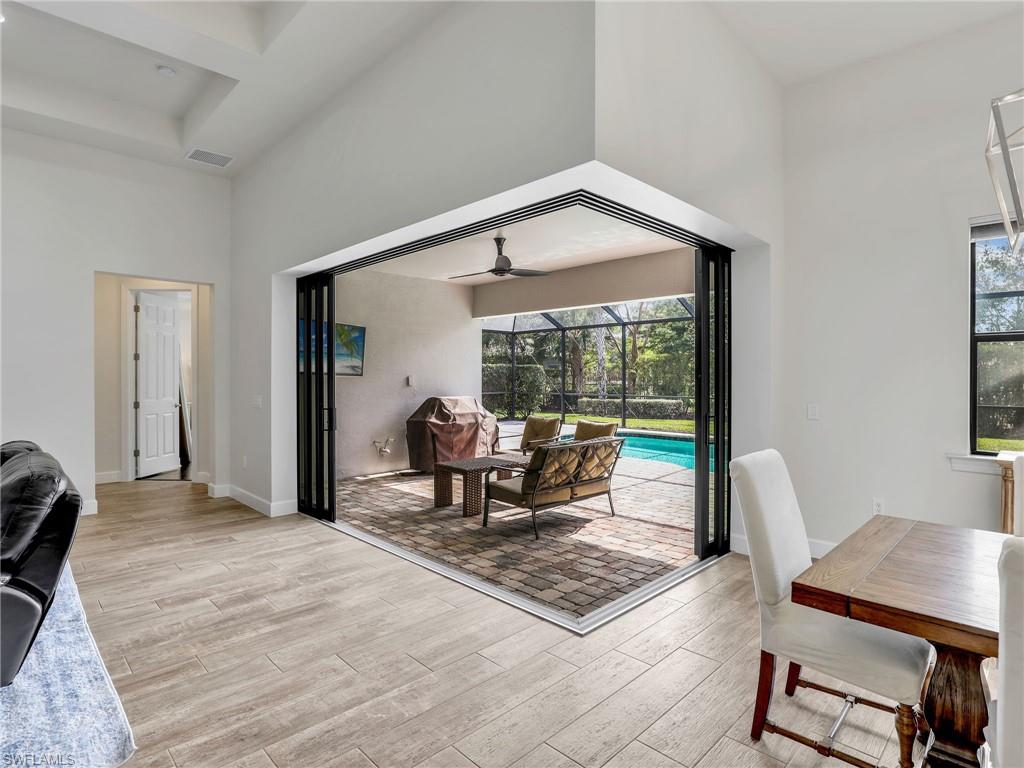 CAMDEN LAKES - Residential