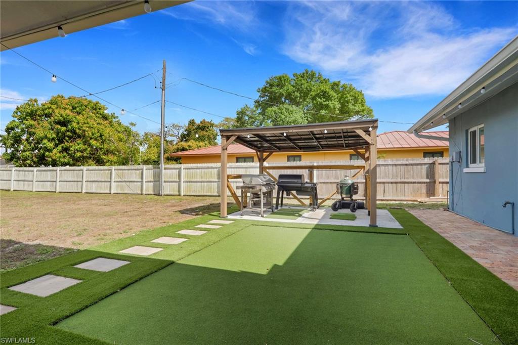 SUNSET COVE - Residential