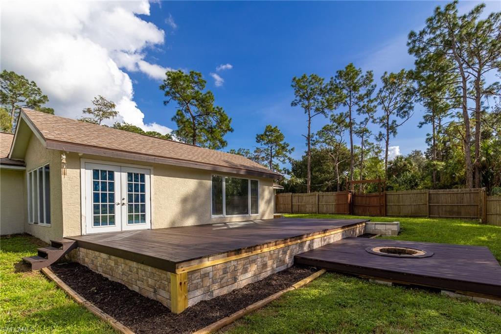 GOLDEN GATE ESTATES - Residential