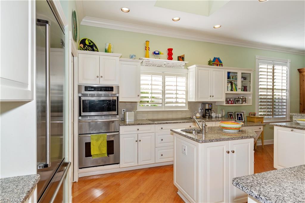 BARRINGTON AT PELICAN BAY - Residential