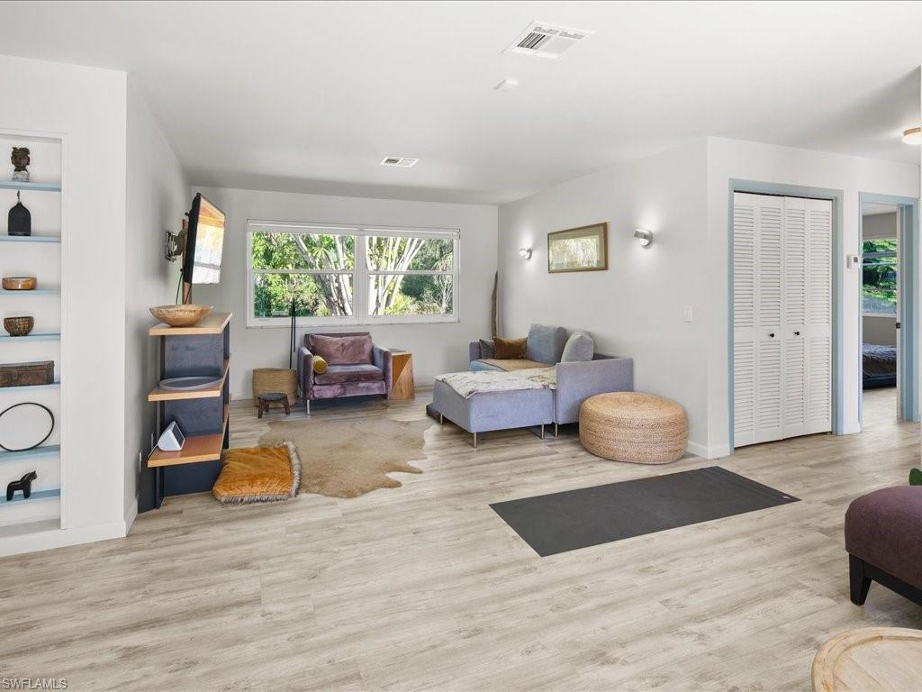 PINE RIDGE - Residential