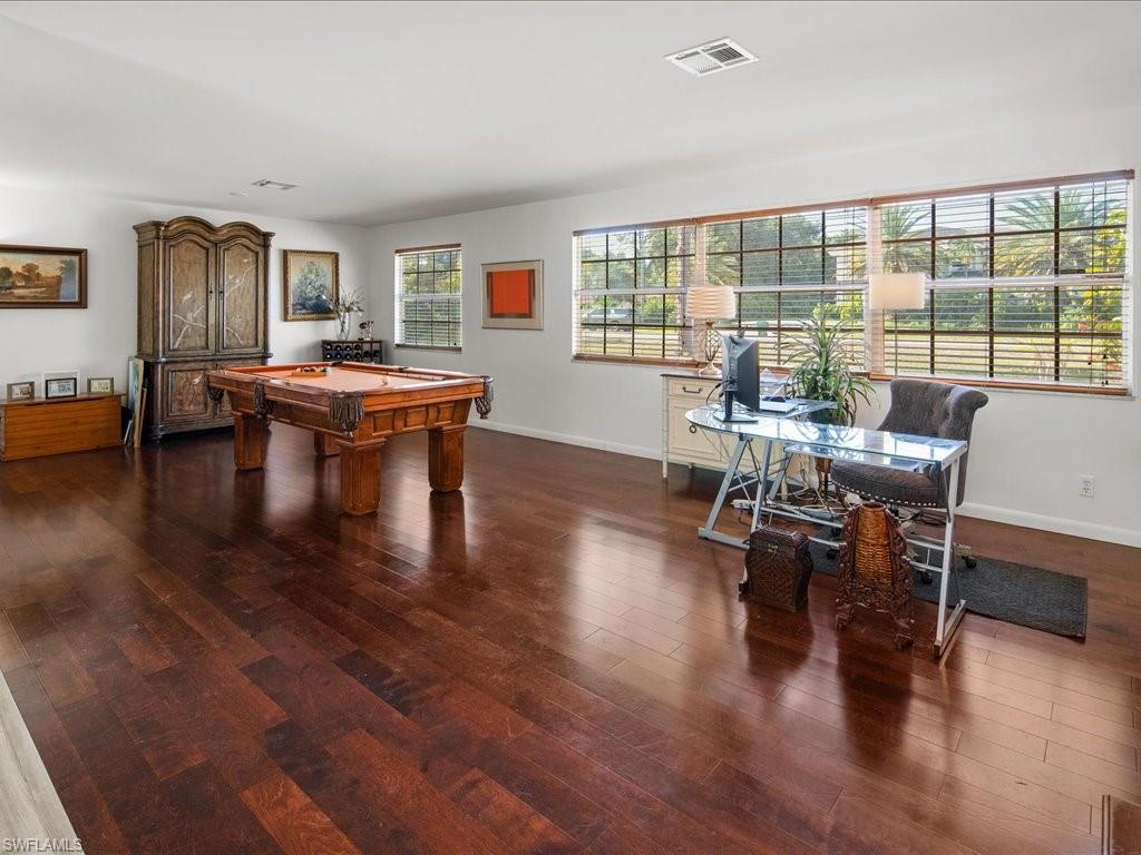 PINE RIDGE - Residential