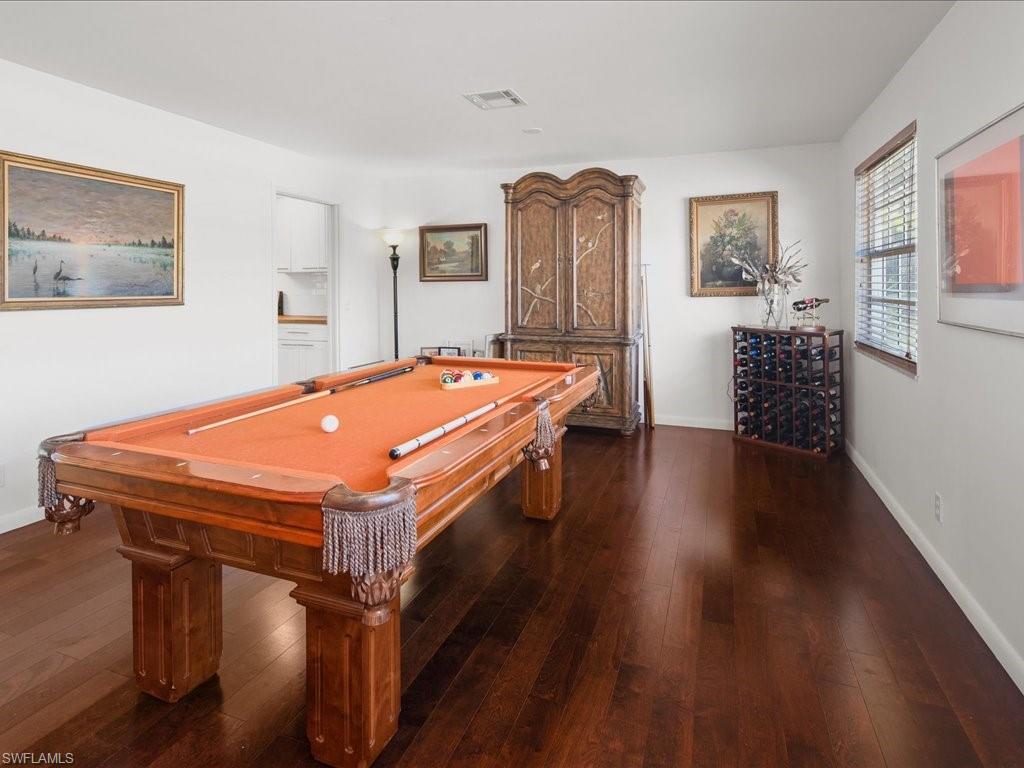 PINE RIDGE - Residential