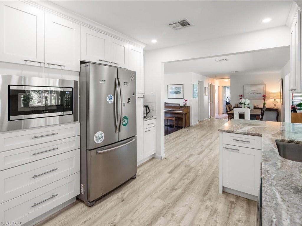 PINE RIDGE - Residential