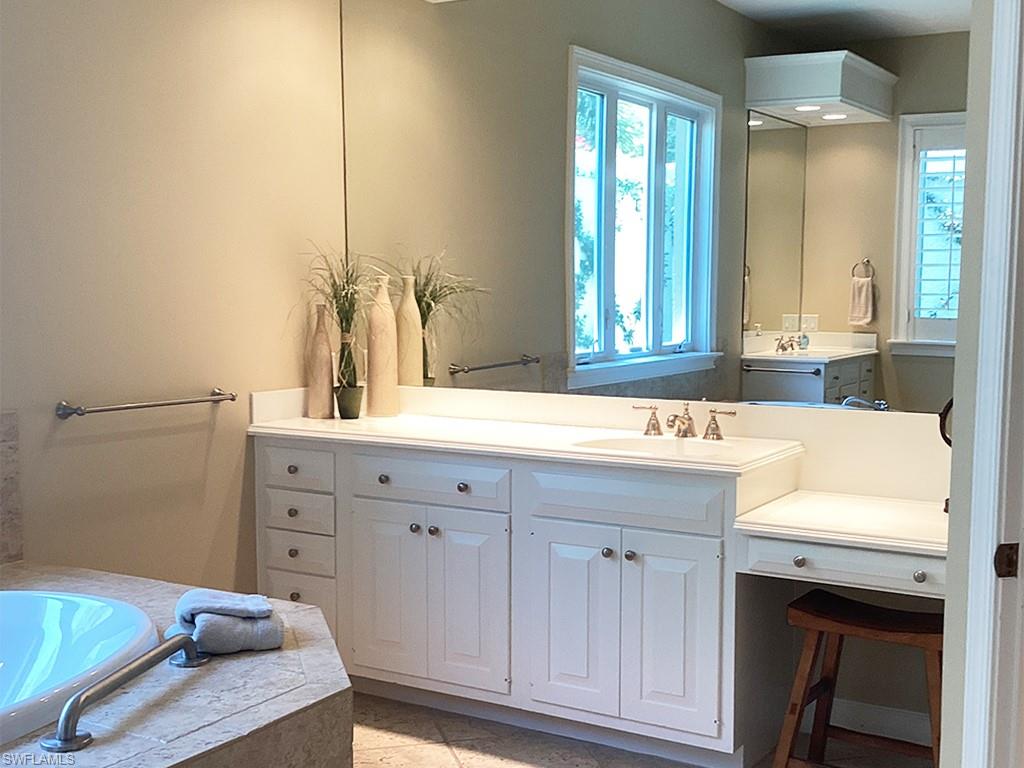 BARRINGTON AT PELICAN BAY - Residential