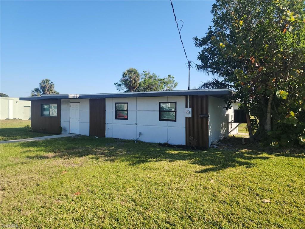 404 Hargreaves AVE