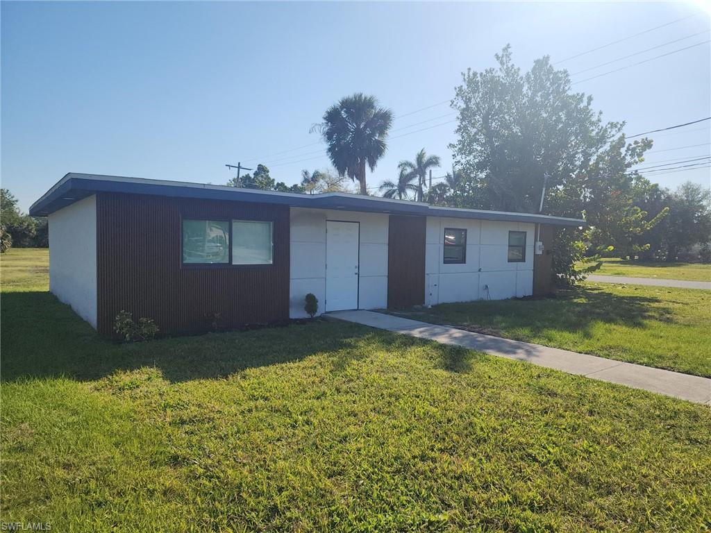 404 Hargreaves AVE